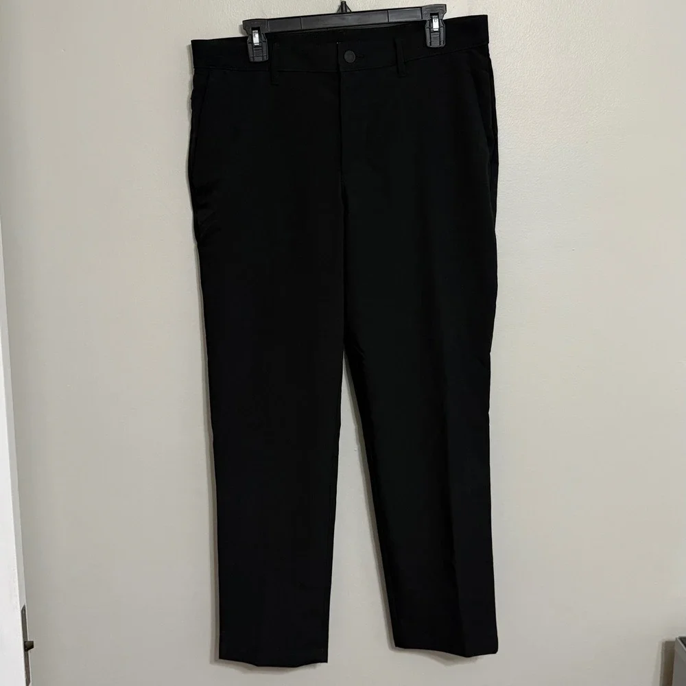 NEW Banana Republic Men 34x30 True Black Performance Tech Chino Pants